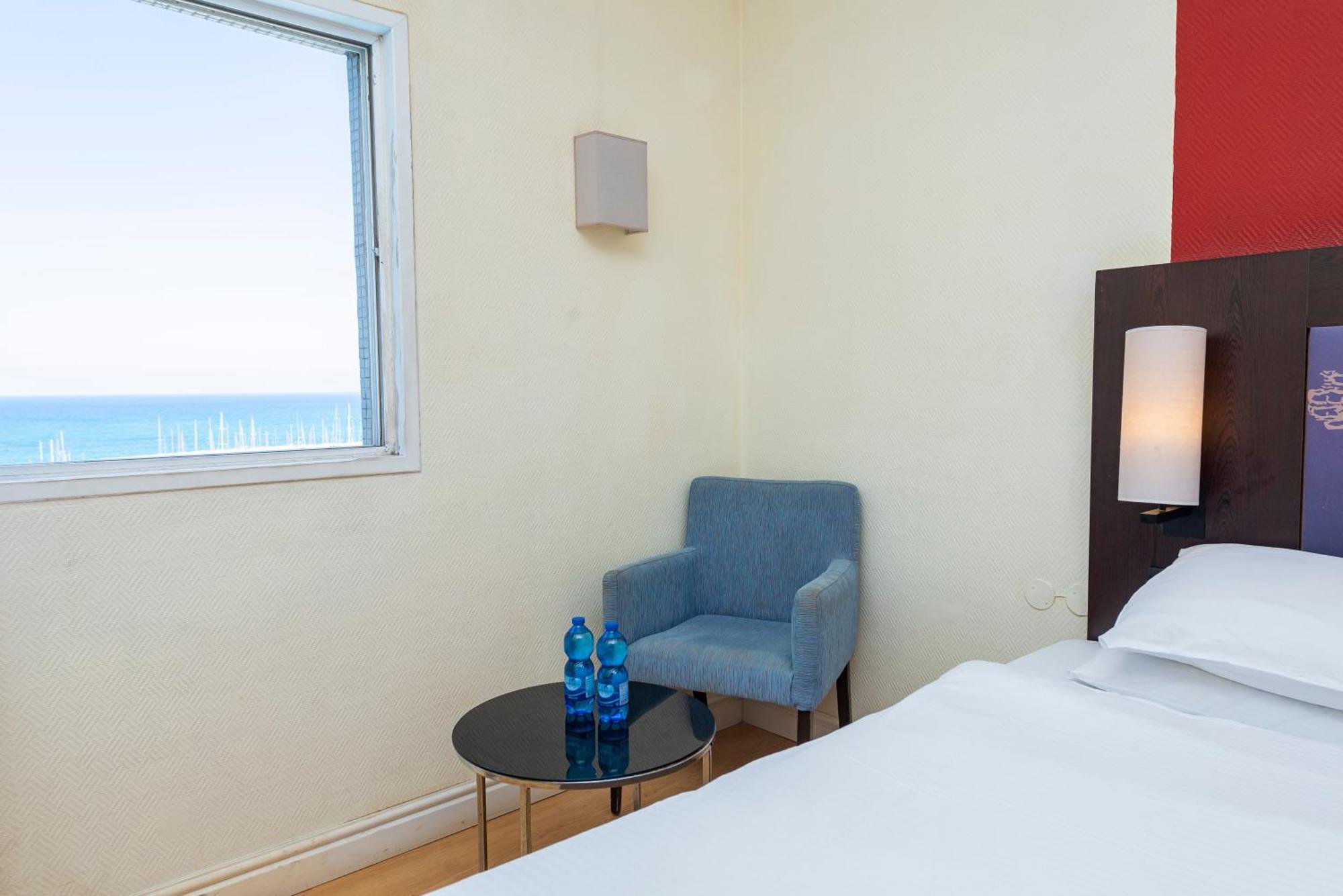 Hotel Basel Tel-Aviv 外观 照片